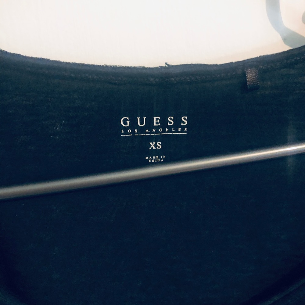 [GUESS] Graphic Tee - Picture 3 of 4